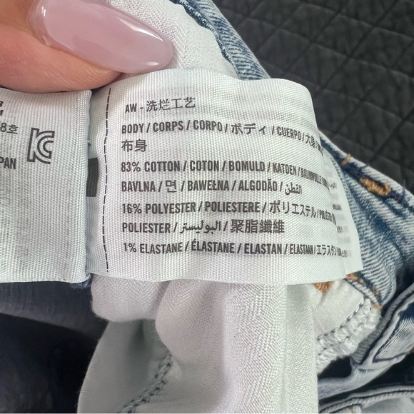 Abercrombie & Fitch Womens 28 6 Mom Jeans High Rise Light Wash Blue B - Picture 7 of 7